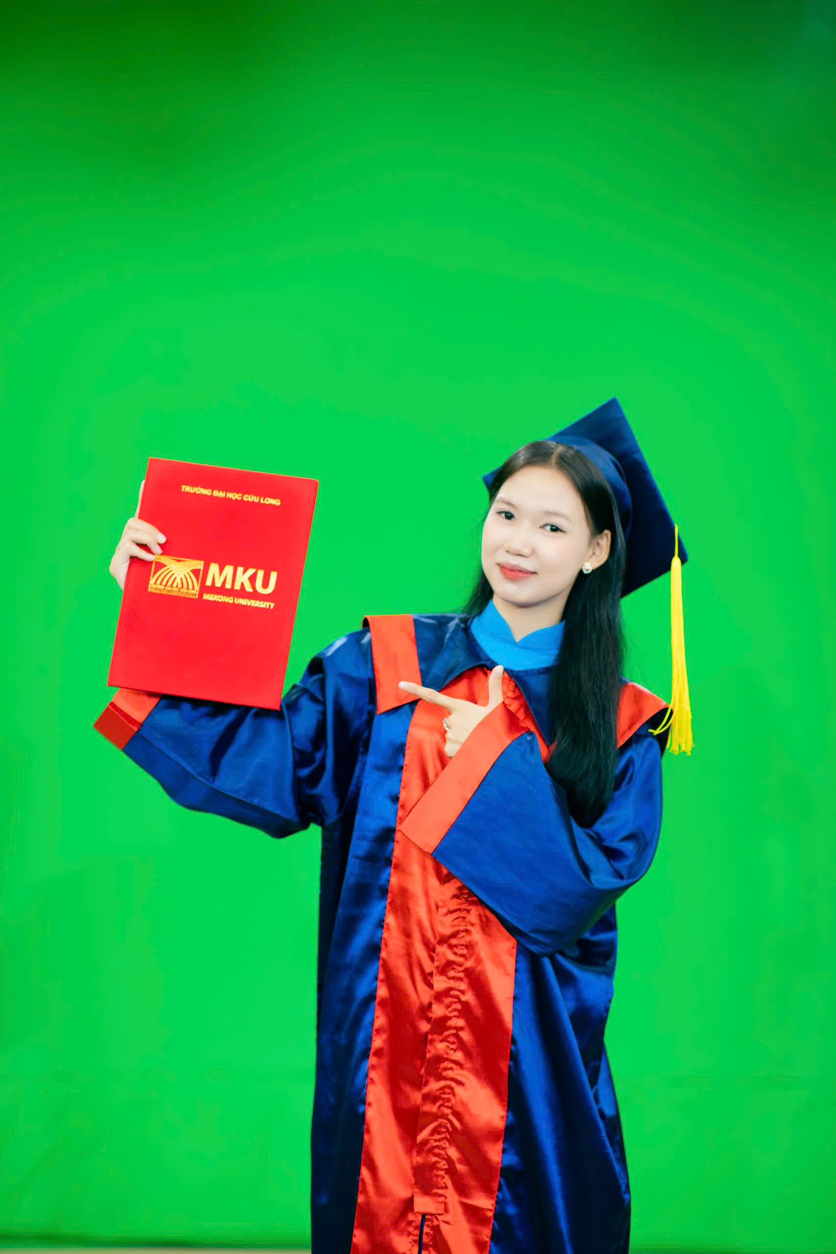 Album - Trao bằng tốt nghiệp