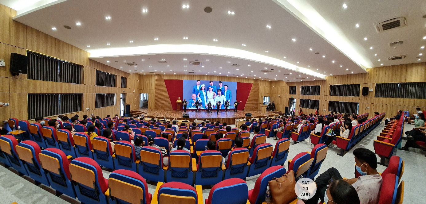 Giao lưu văn nghệ Việt Nam – Lào