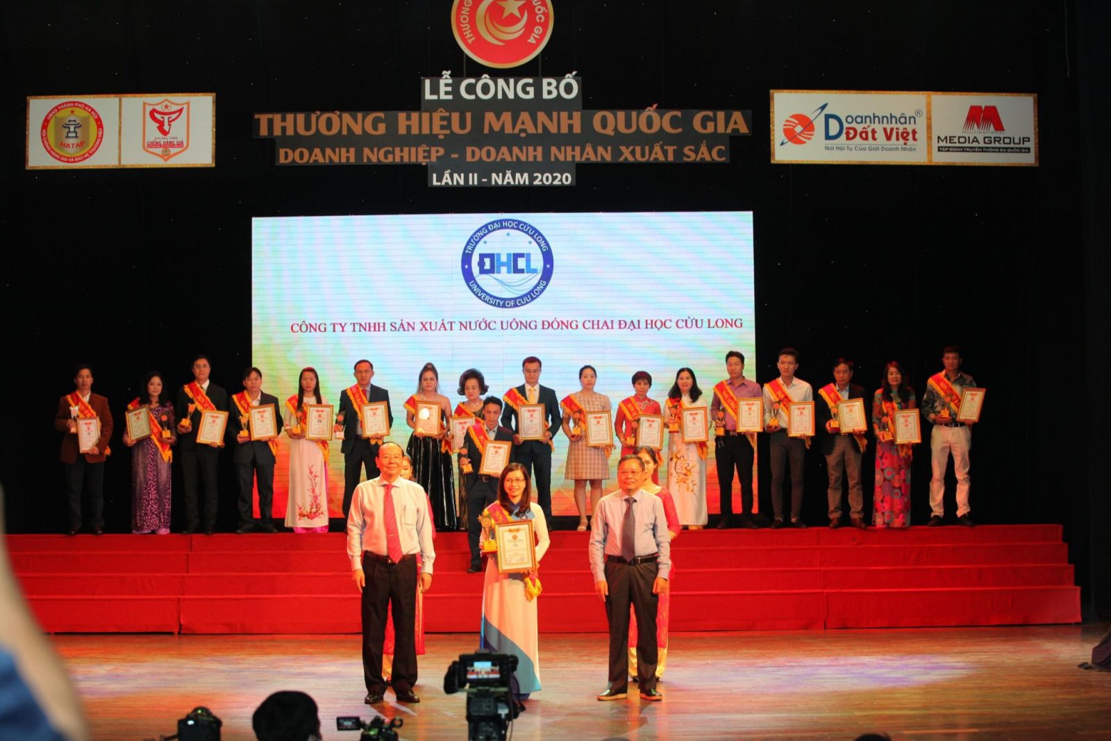 Công ty TNHH sản xuất nước uống đóng chai Đại học Cửu Long